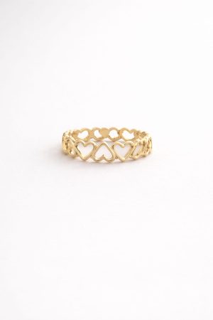 Anillo diseño corazones golfi dorado