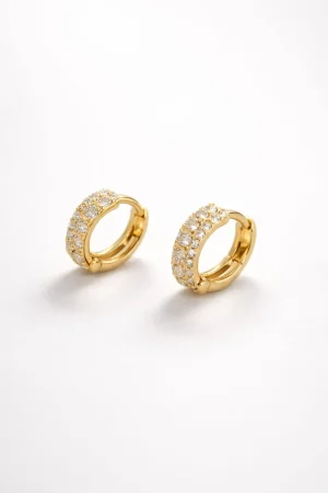 Argolla dorada con diamantes