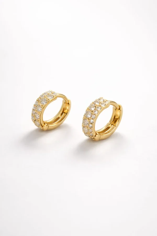 Argolla dorada con diamantes