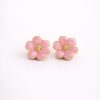 Arete flor redonda fucsia bordes dorado