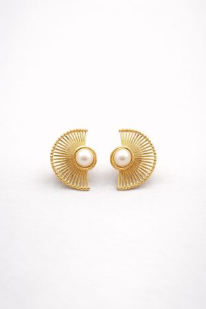 Arete abanico perla dorado