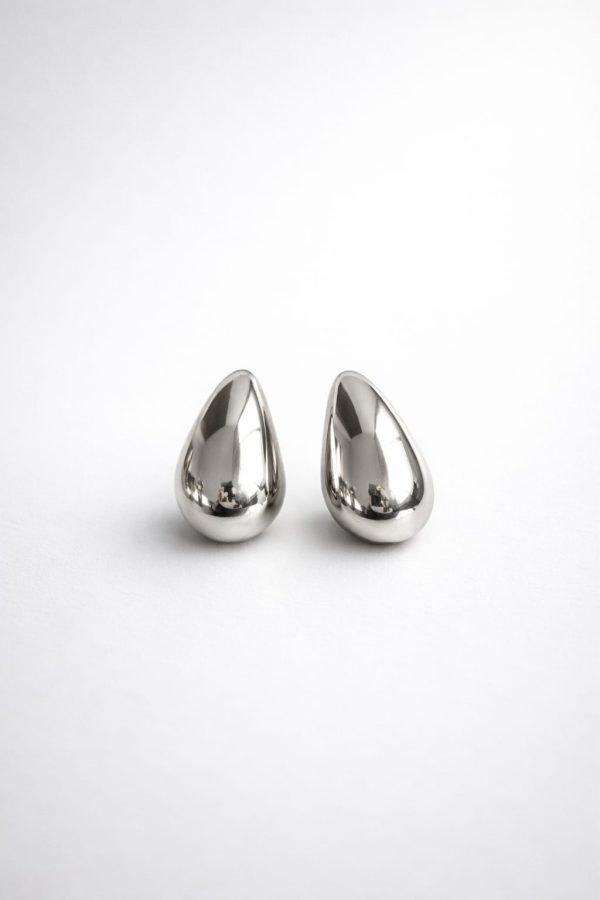 Arete gota liso  (dorado,plateado,negro)