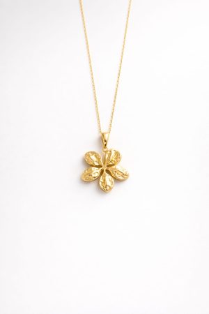 Cadena flor diseño texturizado dorado