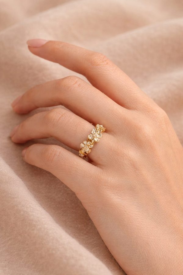 Anillo diseño floral golfi dorado