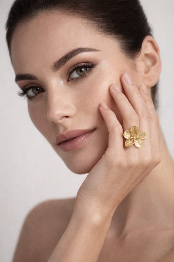 Anillo diseño flor mediana golfi dorado