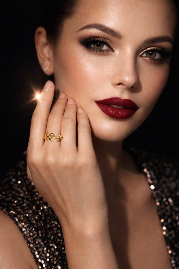 Anillo diseño hojas pequeñas golfi dorado