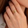 Anillo diseño cruzado delgado golfi dorado