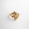 Anillo hojas unión en ramita golfi dorado