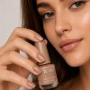 Esmalte de uñas tonos nude de Lonly  Beauty