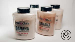 Polvo suelto banana marca  Mocallure