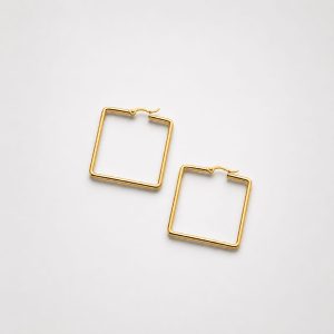 Arete argolla forma cuadrada dorada