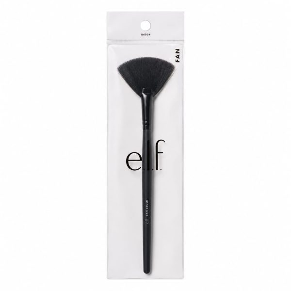 Brocha abanico ideal para iluminador de Elf