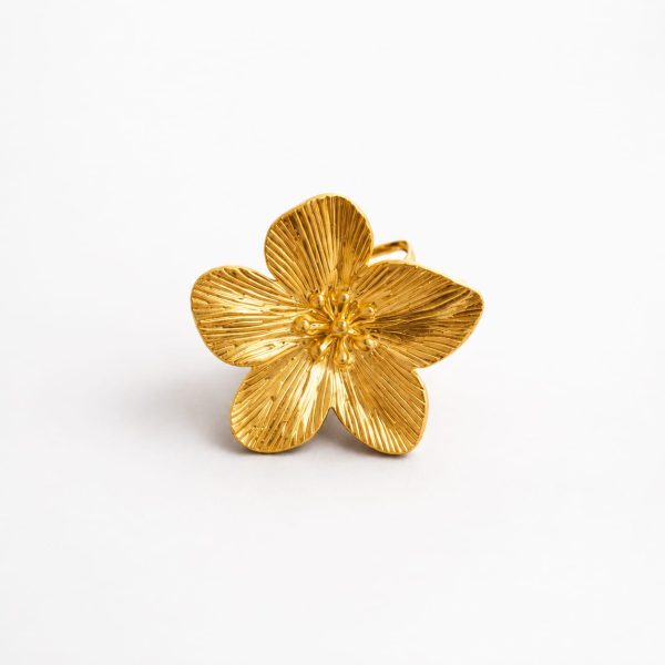 Anillo flor mediana dorada