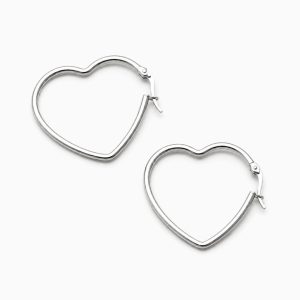 Argolla forma de corazon plateado