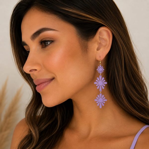 ARLFL1001-2 Arete largo flor tono lila