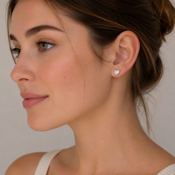 ARPCCBP1002-1 Aretes pequeños corazon cristal brillante plateado