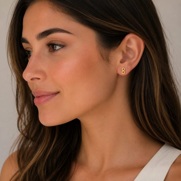 ARPID1005-2 Aretes pequeños diseño infinito dorado
